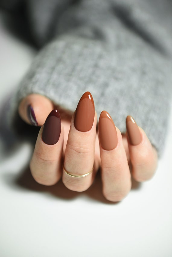 15 Best Nail Colors for Dark Skin - Nail Polish for Women of Color