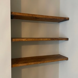 Alcove pine shelves (with brackets!) 225mm deep