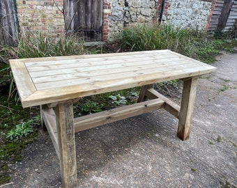 Outdoor Rustic Dining Table: Timeless Charm for Your Backyard 2 Outdoor Rustic Dining Table: Timeless Charm for Your Backyard