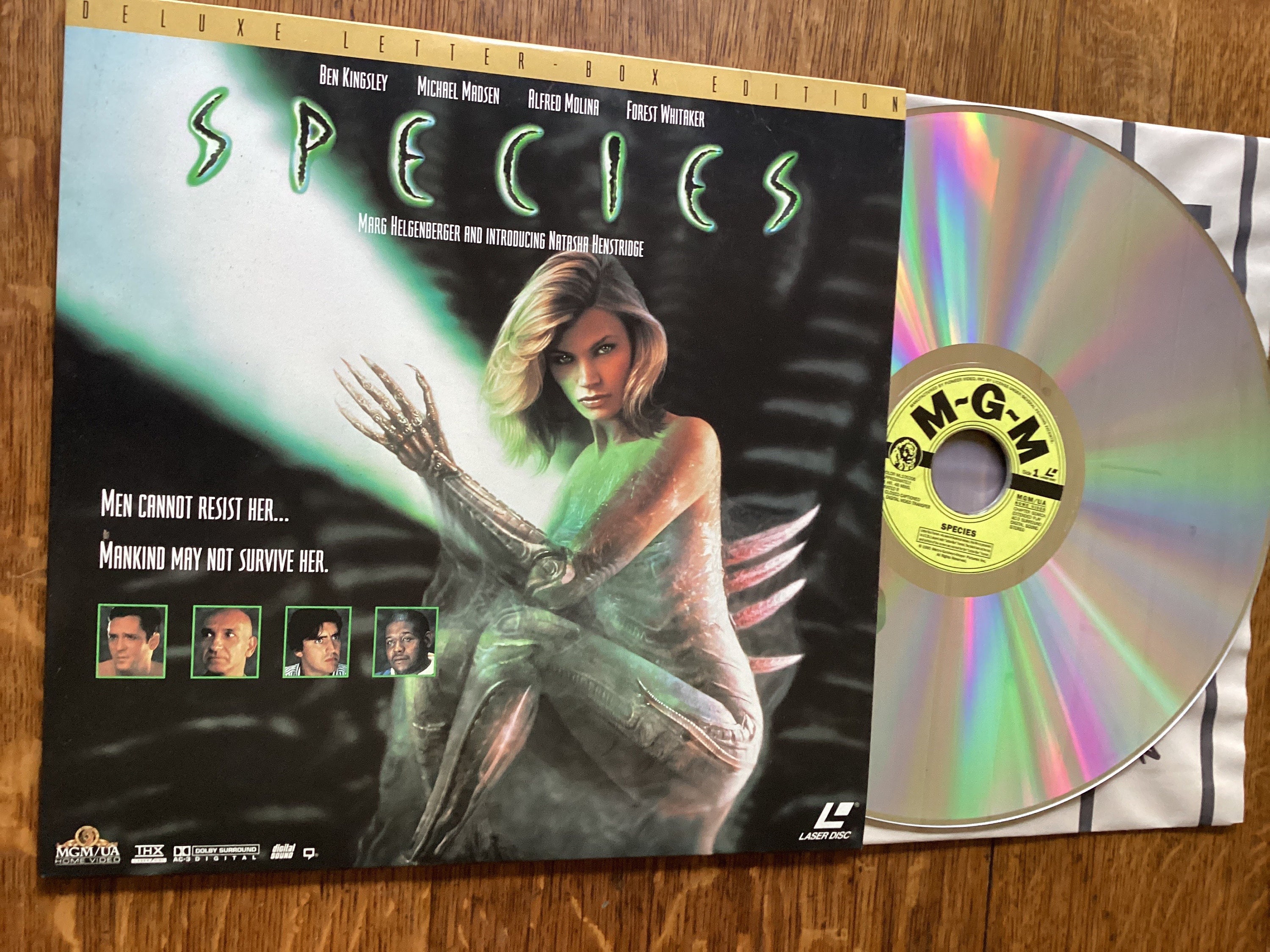 Laserdisc Species MGM Home Video ML 105208 Ben Kingsley