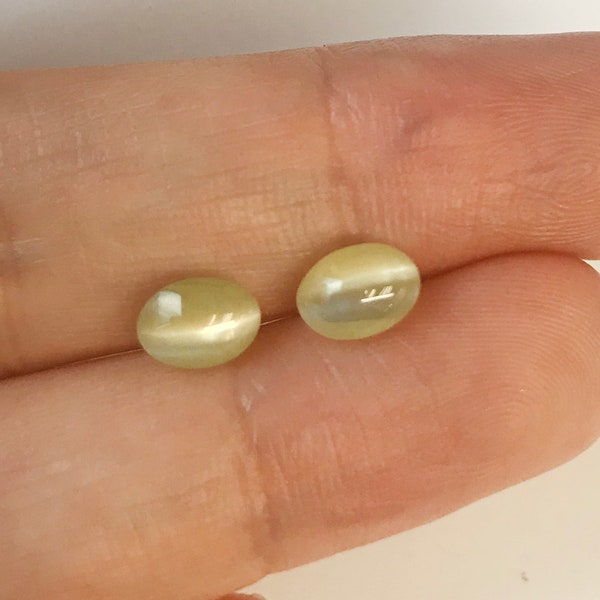 Natural Chrysoberyl Cats Eye Set, 2.45CTW, Alexandrite Oval Cabochon, Set For Earrings, Loose Gemstone, Vintage Gemstone, Jewelry Making