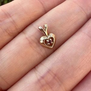 Vintage 10K Yellow Gold Natural Ruby Tiny Heart Charm Pendant