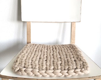 NORDIC* Sitzkissen* Stuhlkissen* WASHABLE * Sitzauflagen *chunky wool* 100 % reine Wolle aus der EU*