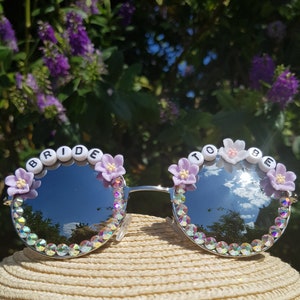Braut Strass verschönerte Runde Sonnenbrille / Hen Party / Junggesellinnenabschied / Braut Geschenke / Hochzeit / Verlobung / Geschenke