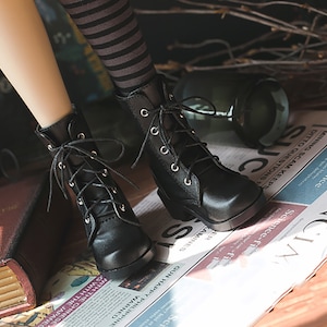 BJD 1/3 DD boots in stock Martin boots shoes black flat feet