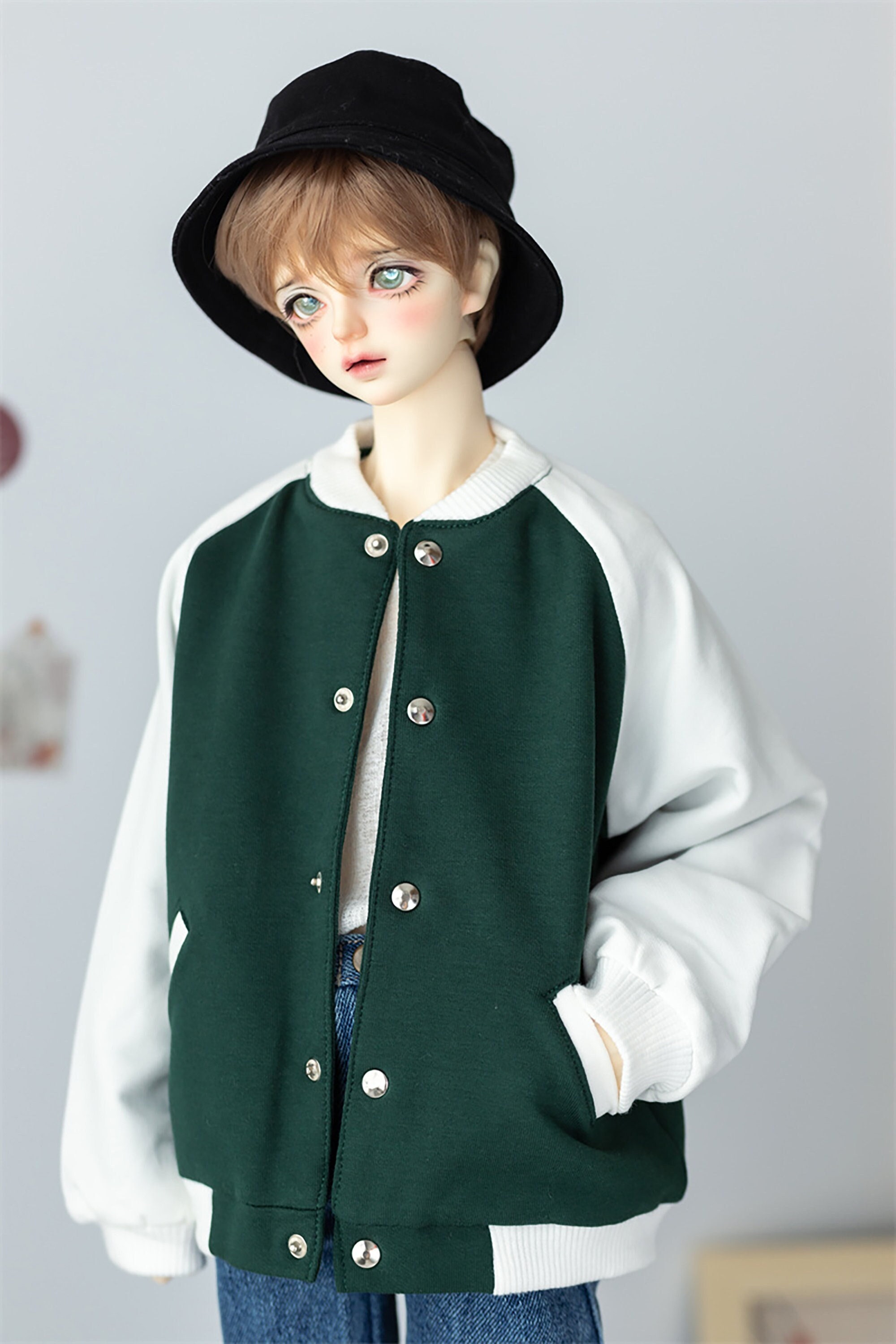 BTS ドール服　フード付チェックシャツセット　J-hope フェンディ FENDI 子供服 ニット セーター ネイビー ホワイト