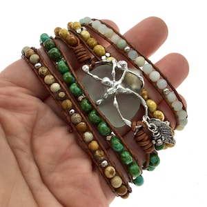 Handmade Genuine Beach Glass Leather 5 Wrap Bracelet, Sea Glass Gemstone Bracelet, Gift for Her, Gift for Beach Lover, Vintage Button, Boho