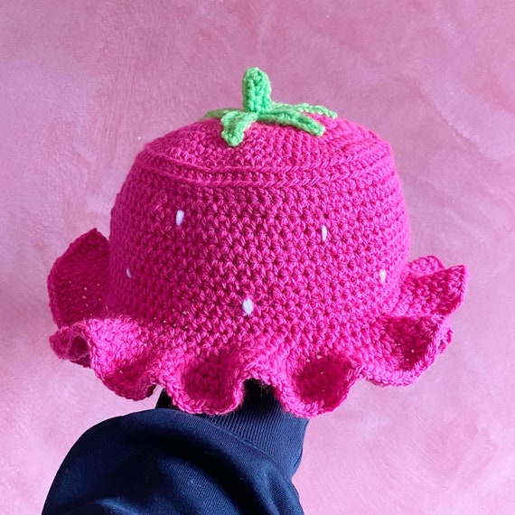 Crochet Pattern Strawberry Frilly Bucket Hat by essdeecrafts PDF ONLY 
