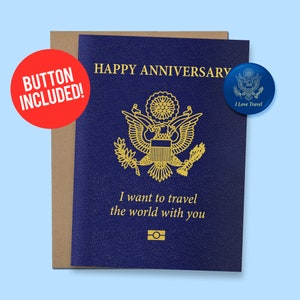 Carte d'anniversaire de passeport pour les voyageurs mari ou femme 60 lb. Papier cartonné + bouton 1,5" [code QR de message vidéo disponible]