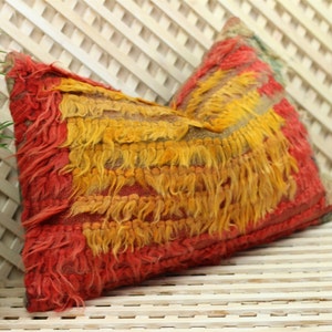 Vintage Turkish Rug Lumbar Pillow Cover: Handmade Kilim Cushion (24x16 in)