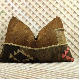 kilim pillow,16x24,decorative pillow,bohemian pillow,turkish,vintage,handwoven pillow,home living,home decor,throw pillow,accent pillow