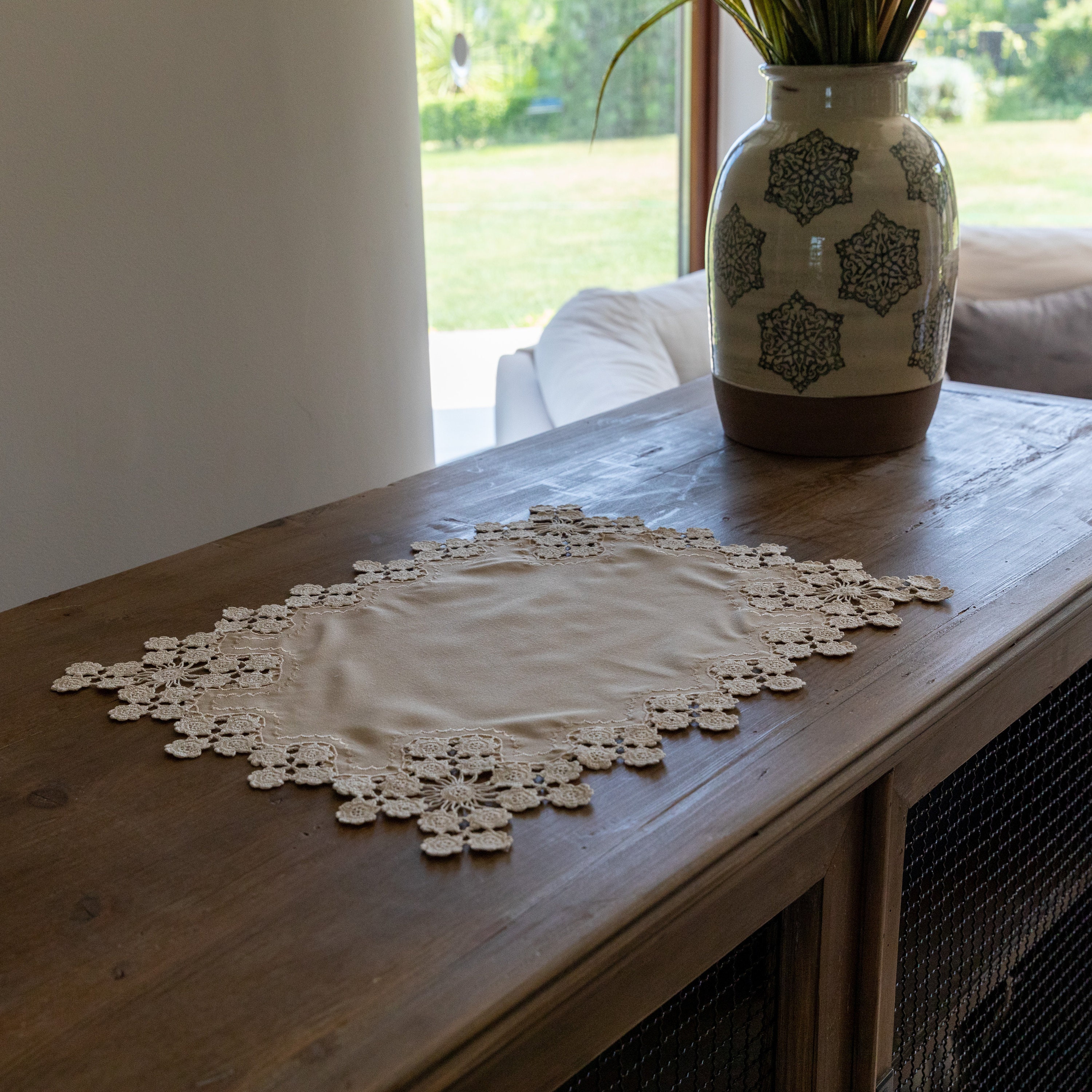Spitzen und Leinenkleid Kommode Schal beige vintage | Etsy