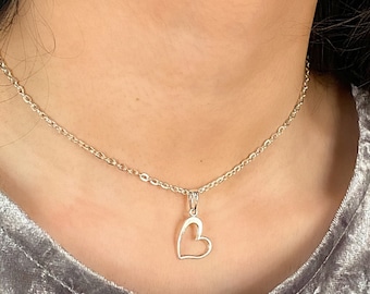 Silver plated heart charm necklace, Valentine’s Day gift, gift for her, layered necklaces, handmade jewellery, dainty necklace, curb chain