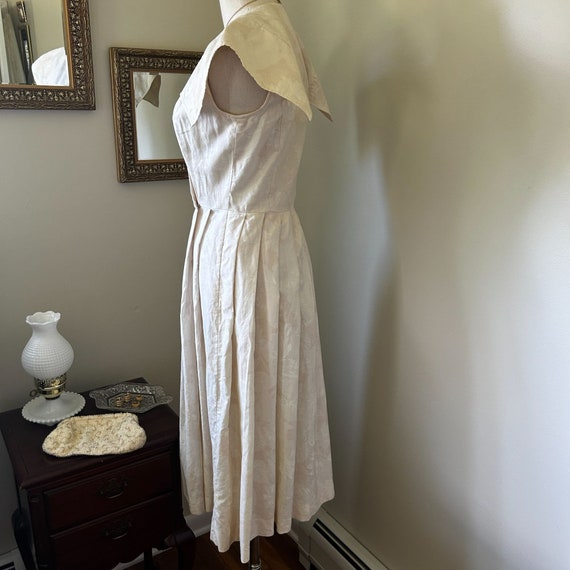 Vintage Cream Romantic Dress Short Sleeve Women's… - image 2