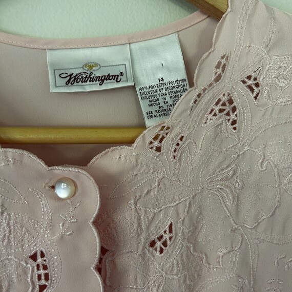 Vintage Soft Pink Short Sleeve Blouse Cut Out Emb… - image 5