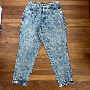 Vintage Acid Wash High-Waisted Pleated Jeans By Chic Made In USA