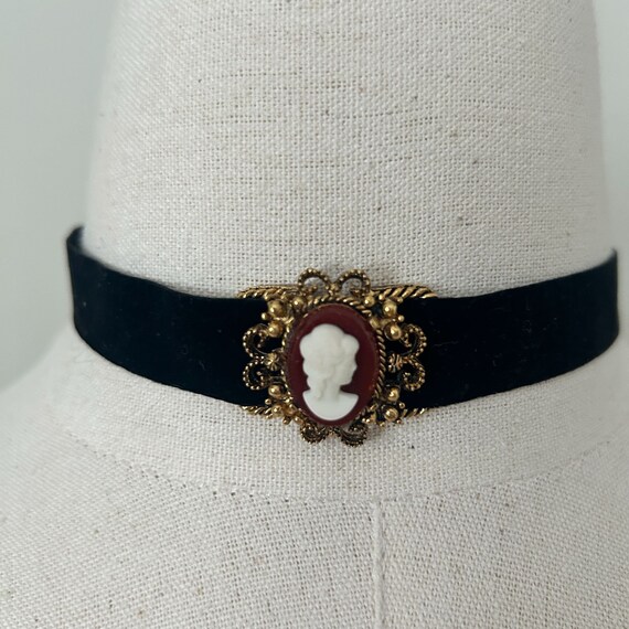 Vintage Black Velvet Cami Choker Necklace Victori… - image 2