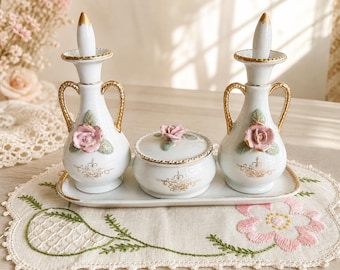 Juego de tocador de porcelana vintage japonesa, rosa, con detalles en oro rosa, frascos de perfume, decoración de tocador estilo shabby chic cottagecore.