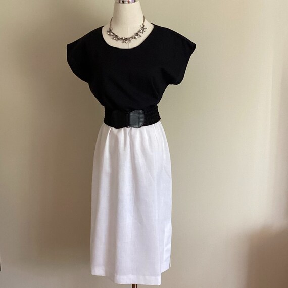 Vintage Dress Linen Blend White Black Short Sleev… - image 7