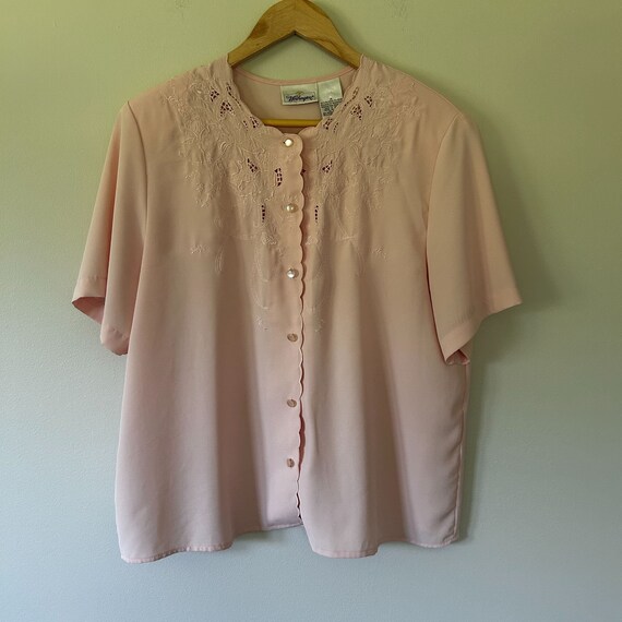 Vintage Soft Pink Short Sleeve Blouse Cut Out Emb… - image 10