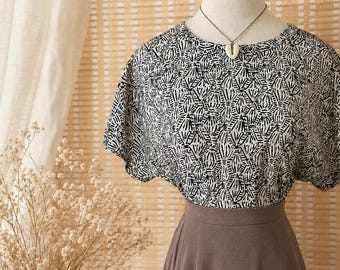 Vintage Black White Geometric Print Blouse XS/S | Abstract Minimalist Top | Retro Short Sleeve Button Back Shirt | Women’s Vintage Top