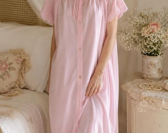 Vintage Pink Eyelet Trim House Dress | Cottagecore Lounge Dress | Retro Granny Chic Nightgown | Pastel Pink Button Front Duster | Size L