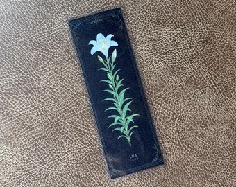Laminated Lily Bookmark – Floral Botanical Art for Readers