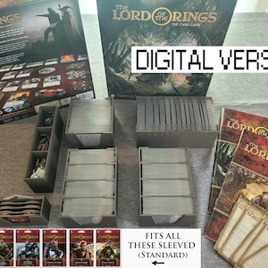 O Senhor dos Anéis LCG - Caixa Central Revisada + Mirkwood + Decks Iniciais - Organizador de Inserções (DOWNLOAD DIGITAL)