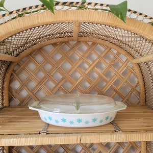 Snowflake Divided Pyrex Dish (2 pieces)