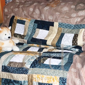 Lantlig LOGCABIN-täcke, broderat med ornament och präglade löv, bomullscanvas, MODA Fabric designerbomull, fleecebaksida, fodrad