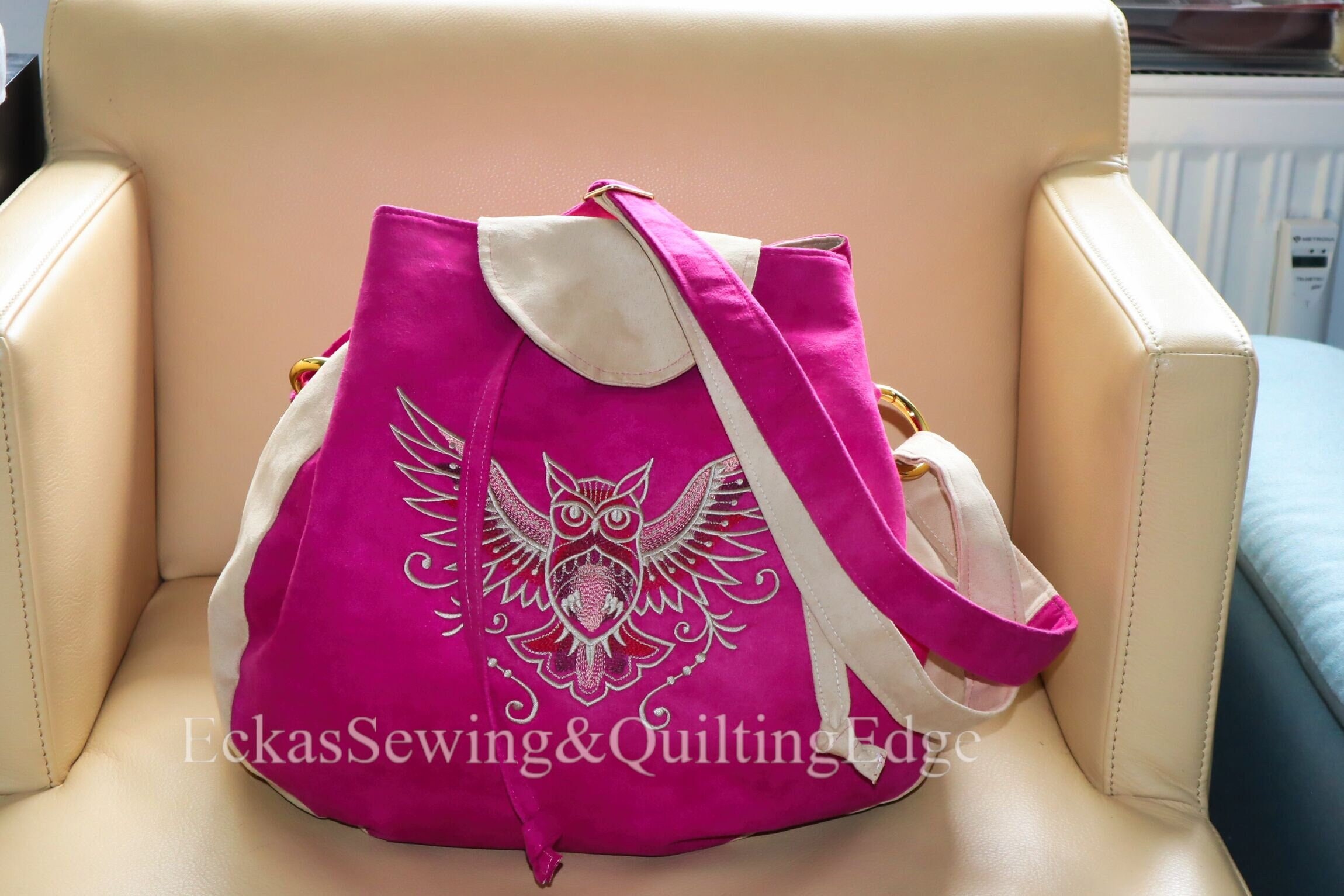 Samtig-softe Sommer-Owlbag, vegane Eulentasche, variabler Shopper, Bucket Bag Beuteltasche, embosse