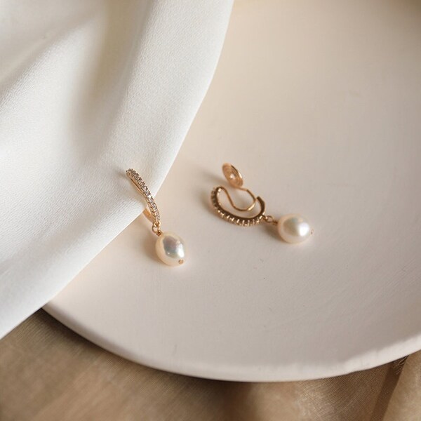 Diamond Huggie Hoop With Tiny Pearl Clip On Earrings, Small Pearl Diamond Earring, Gold Hoops, Korean Fashion Earring, Wedding Pearl Earring