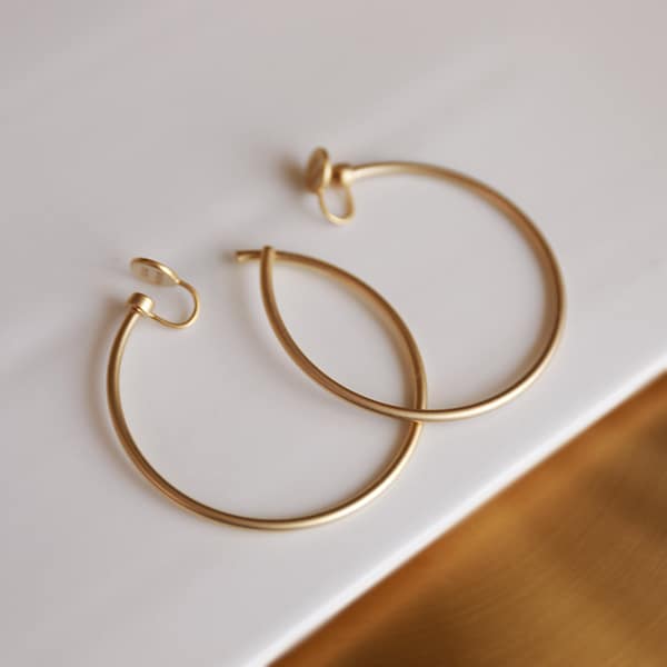 14K Chunky Gold Clip On Hoops, Gold Clip On Hoops, Invisible Clip On Earrings For Women, Korean Fashion Earrings, Minimalist Earrings, Hoops