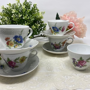 Vintage Hutschenreuther China Teacups made in Germany