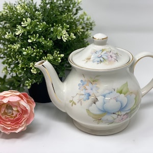 Sadler Teapot