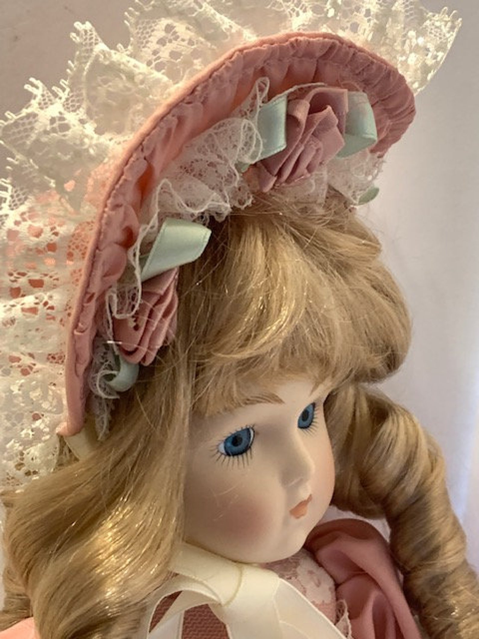 Duck House Heirloom Porcelain Doll 15 Collectors Item Vintage, Peach