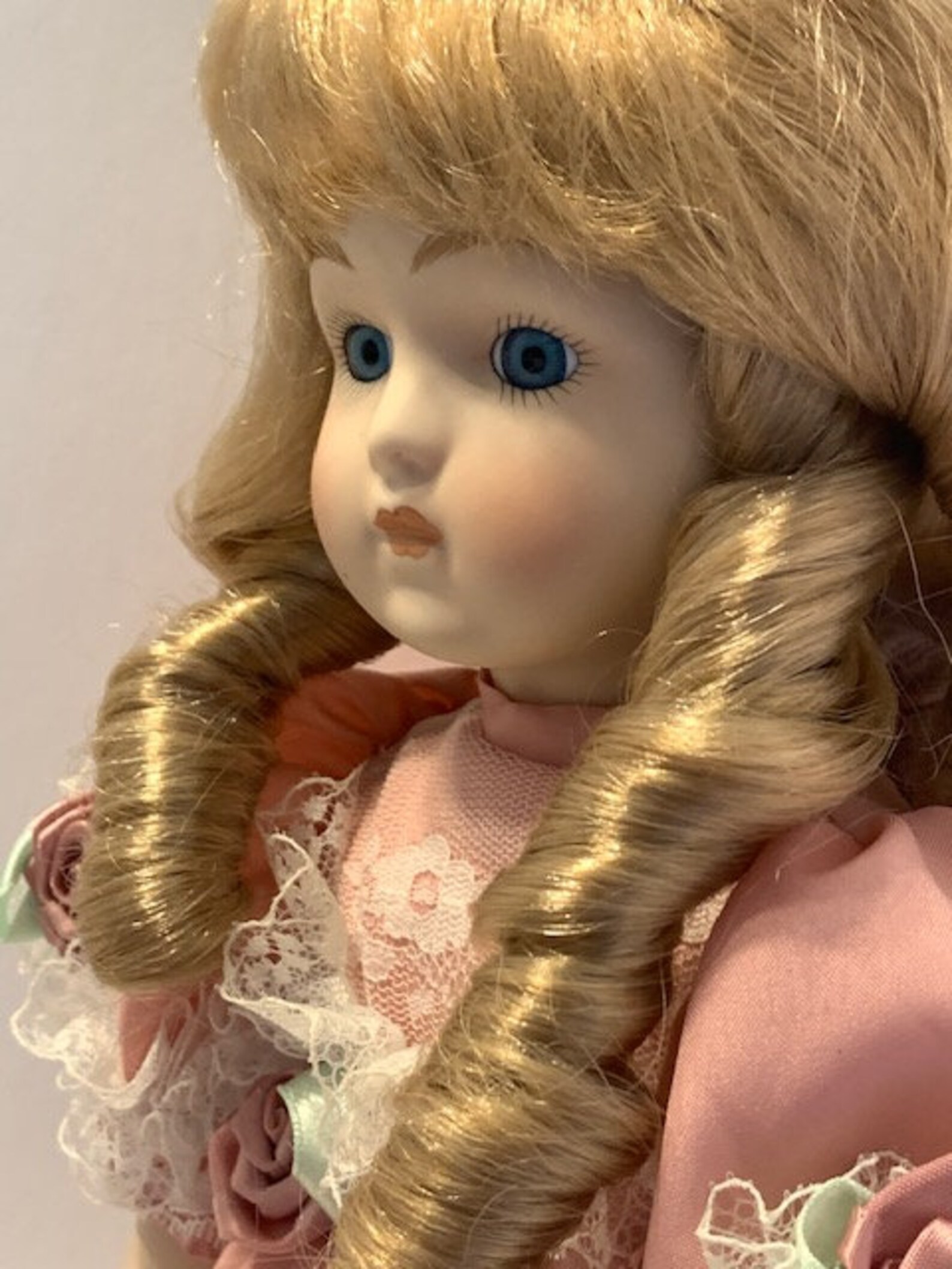 Duck House Heirloom Porcelain Doll 15 Collectors Item Vintage, Peach