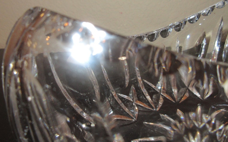 Exquisite 7 x 3 Stars Canoe Shaped Ovals Heavy Etching Sparkly. LEAD CRYSTAL BOWL Beveled Edge