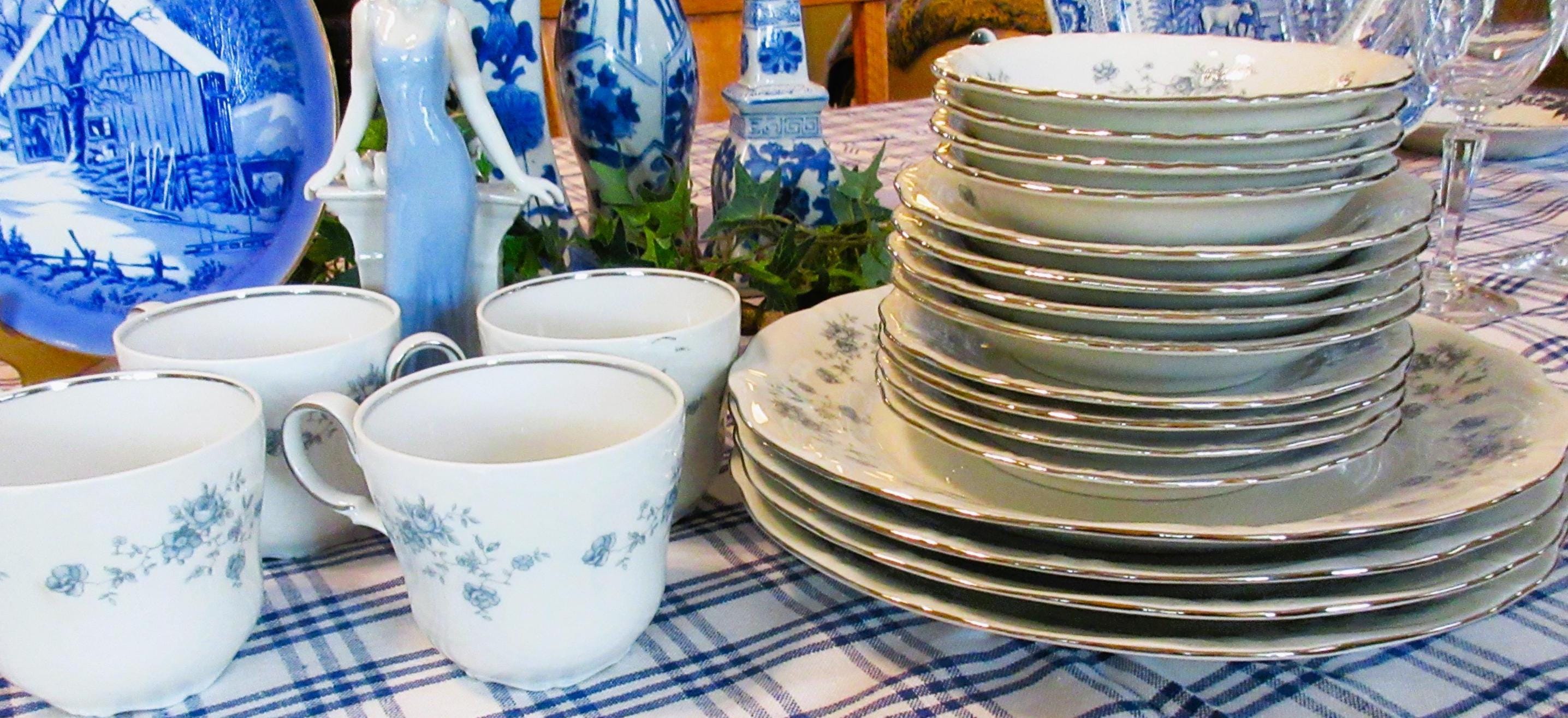 Haviland 青い花柄陶器食器セット 5個 Haviland Johann 5個 青い花柄陶器食器セット Haviland Blue China