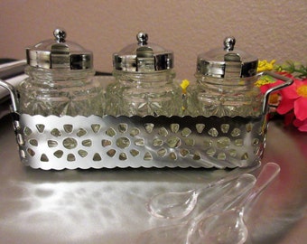 JELLY / MARMELADE CADDY, (10 Stück) Petite, 3 Kristallgläser, 3 Metalldeckel, filigraner Metallständer, 3 Minilöffel, Gewürze, Saucen, 6 ", lustiges Geschenk.