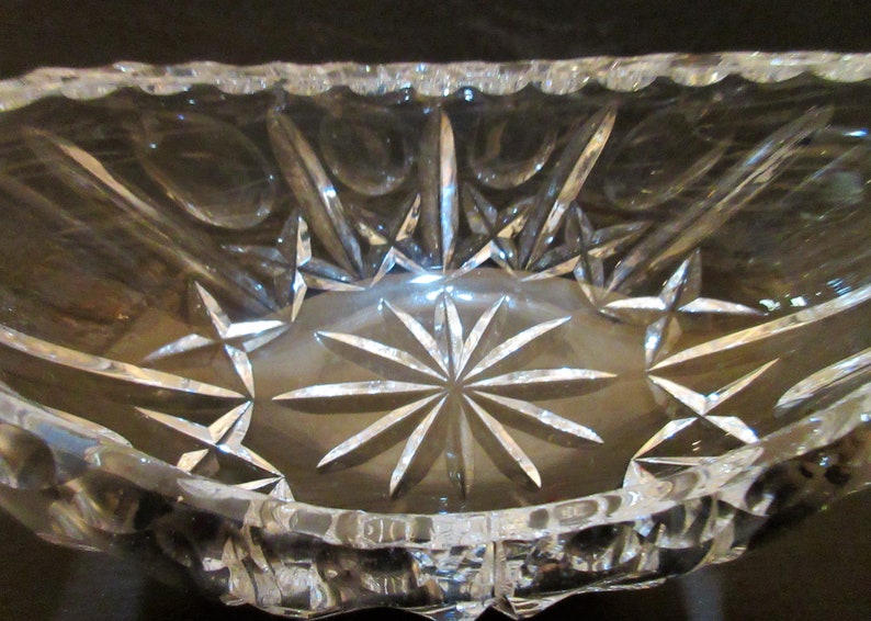 Exquisite 7 x 3 Stars Canoe Shaped Ovals Heavy Etching Sparkly. LEAD CRYSTAL BOWL Beveled Edge