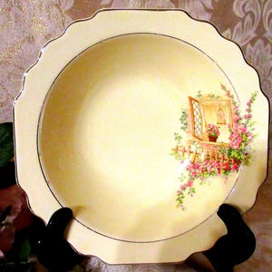 Ciotola vintage W.S. George Canarytone: scena di finestra con rose rosa, bordo platino