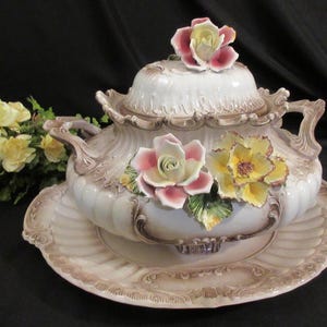 Capodimonte tureen - Etsy 日本