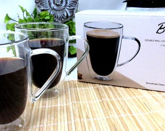 Doppelwandige Kaffeetassen: Safdie Company, Borosilikatglas, 2er-Set.