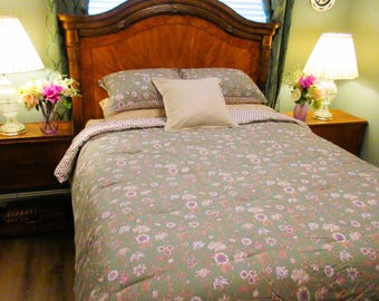 Threshold Printed Comforter Set, Reversible, Sage Green, Floral, Queen Sz.