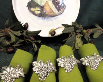 Silver Grape Cluster Napkin Rings - Set of 4 - Botanical Table Decor