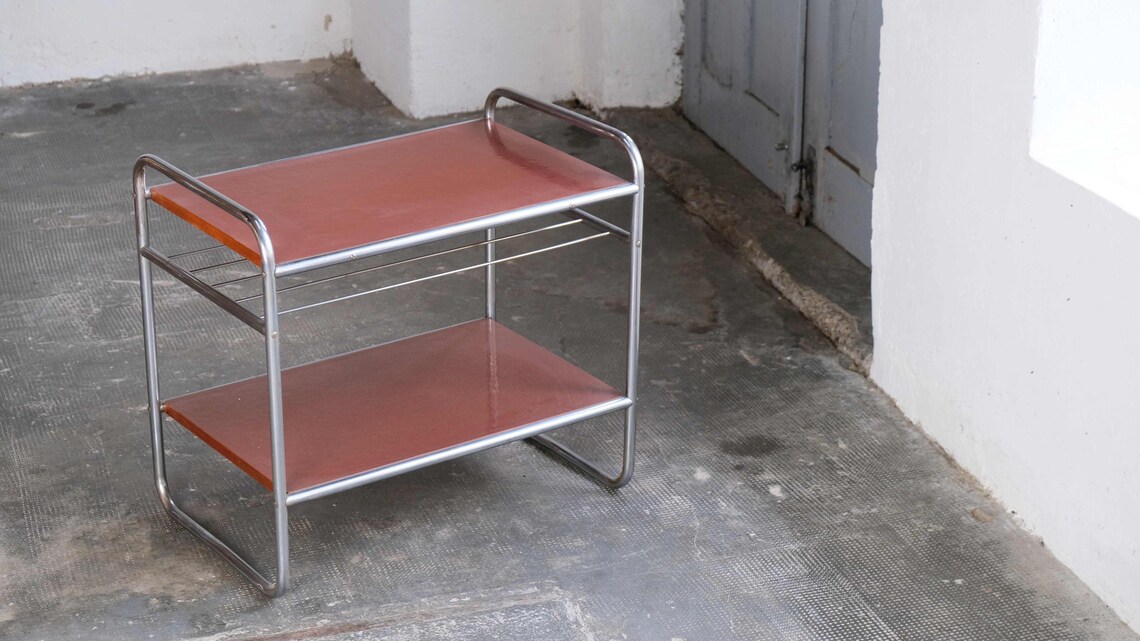 Bauhaus Beistelltisch / Art deco Regal aus Stahlrohren, photo 2 sur 5