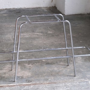 Bauhaus etagere made of chrome-plated steel tubes