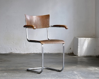 Bauhaus cantilever armchair