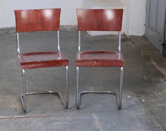 Einer von zwei Bauhaus Freischwinger S 43 nach Mart Stam, #51